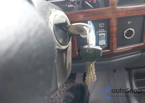 1996 Jeep Cherokee Country z USA, uszkodzony, nr VIN 1J4FJ78S4TL195880